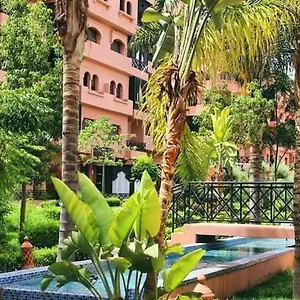 apartment-for-families-with-swimming-pool.marrakeshhotelsmorocco.com/