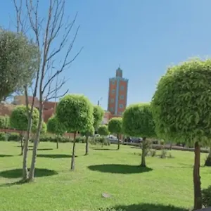 agreable-maison-de-ville-centre.marrakeshhotelsmorocco.com/